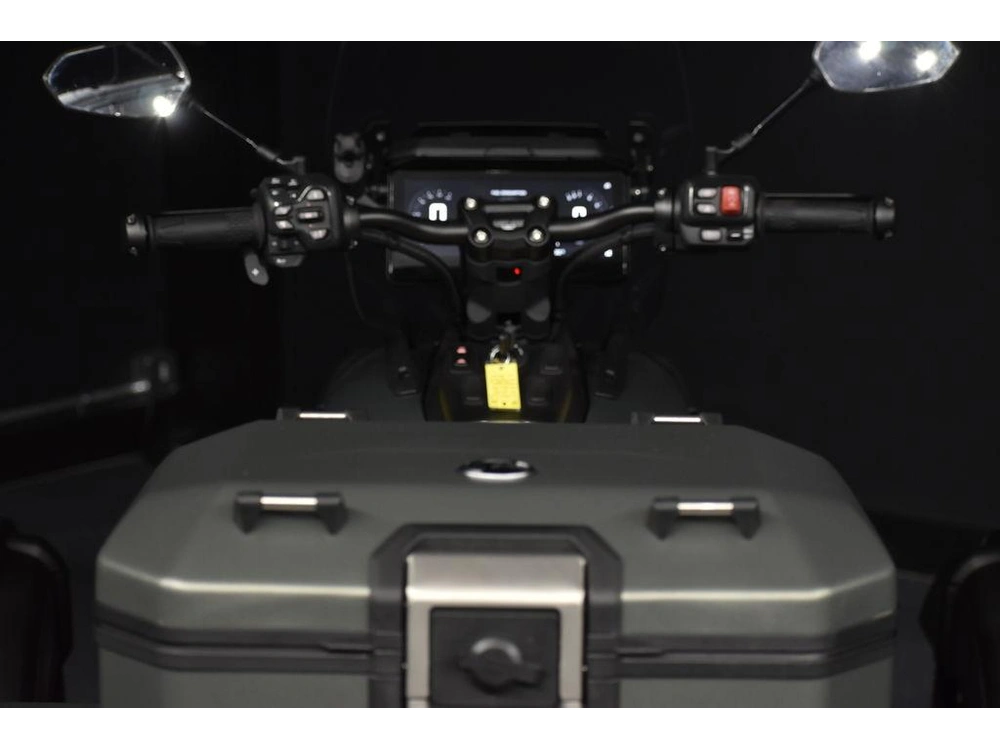 2025 Can-am Canyon Redrock alt