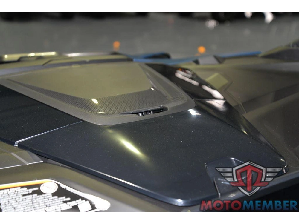 2025 Can-am Maverick R Max X Rs alt