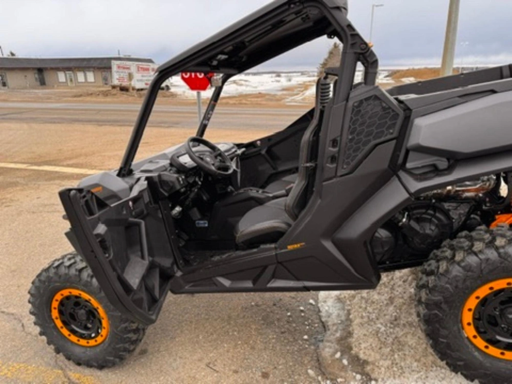 2026 Can-am 6ytb Commander Xtp 1000r alt