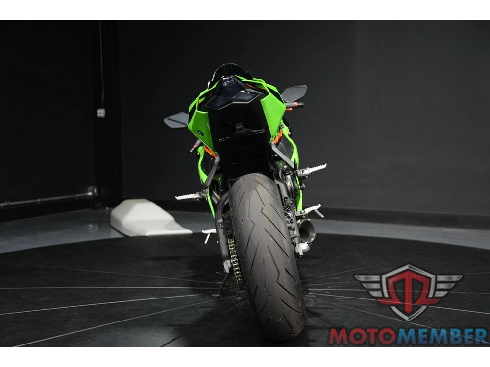 2023 Kawasaki Ninja® Zx™-10r Krt Edition alt