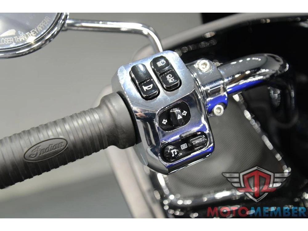 2023 Indian Motorcycle Challenger® Limited Spirit Blue Metallic / Black Metallic alt