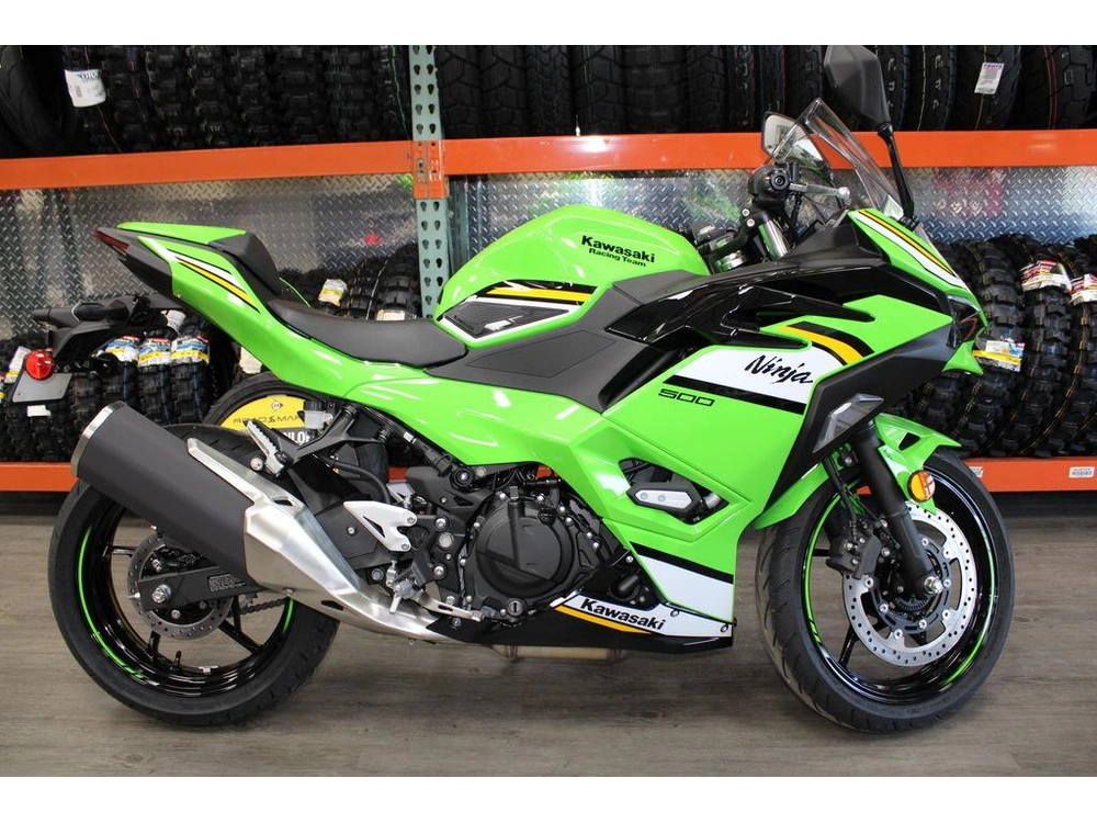 2025 Kawasaki Ninja® 500 Krt Edition alt