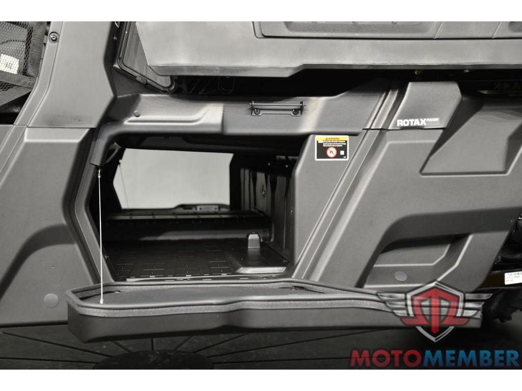 2026 Can-Am Defender PRO XT HD10 for Sale