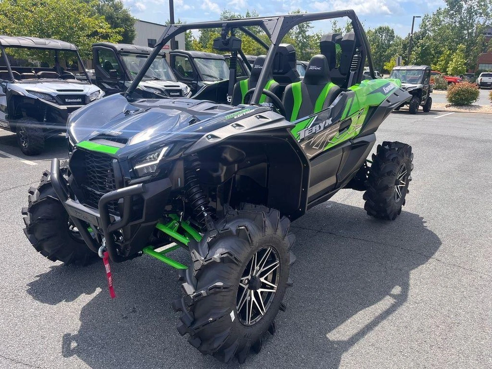 2025 Kawasaki Teryx Krx® 1000 Lifted Edition alt
