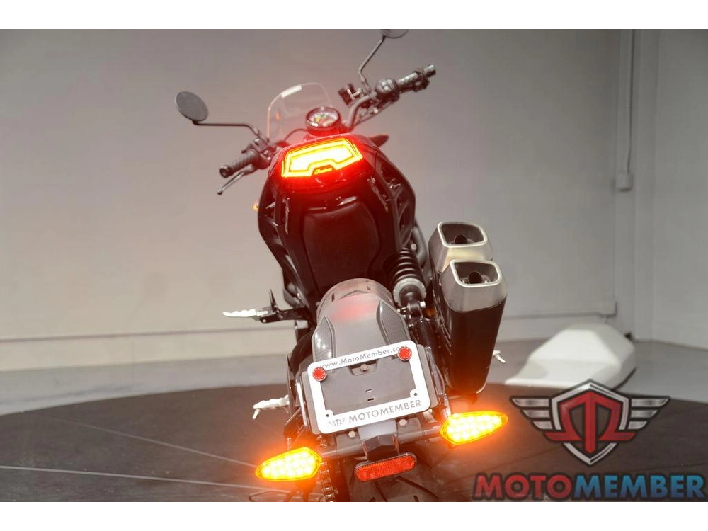 2019 Indian Motorcycle Ftr™ 1200 Thunder Black alt