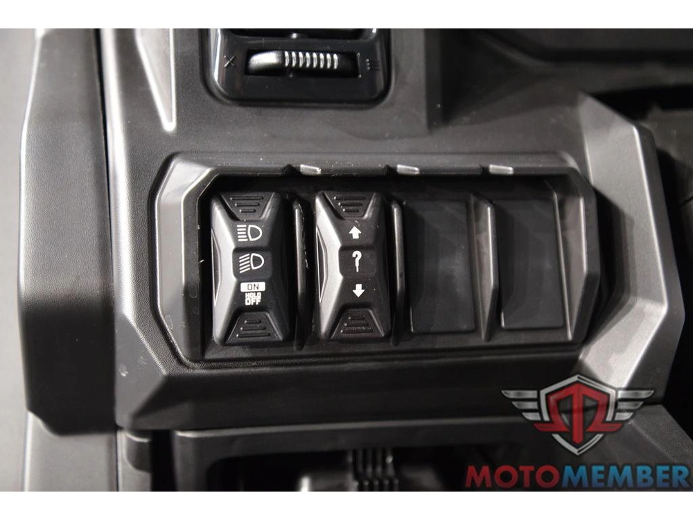 2026 Can-am Defender Max Xt Cab Hd11 With 10.25 In. Infotainment alt