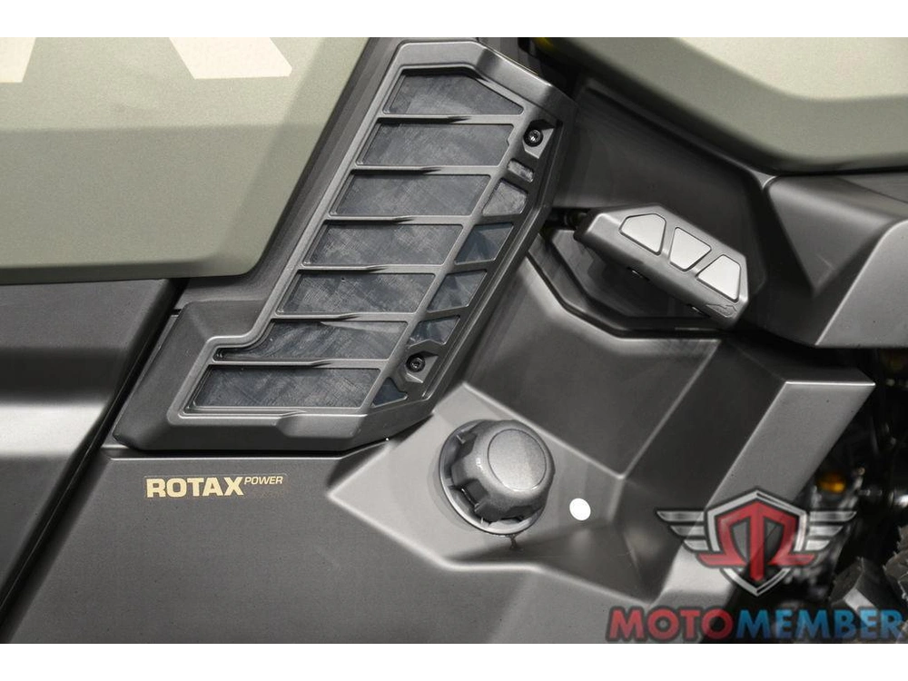 2026 Can-am Defender X Mr Hd11 With Half-doors alt