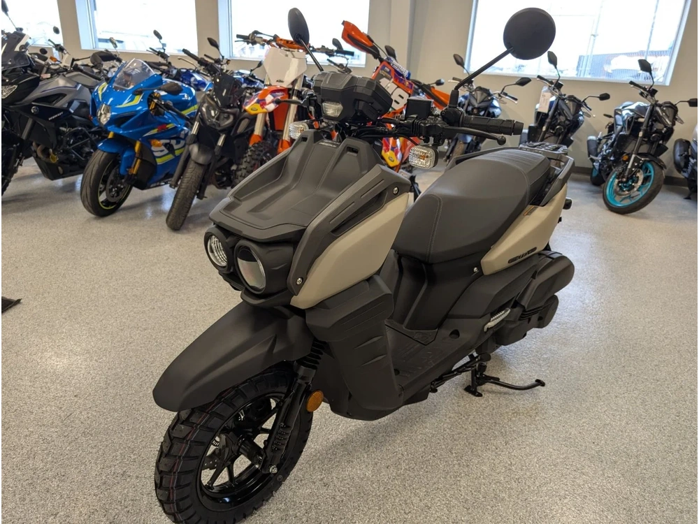 2024 Yamaha 125 alt