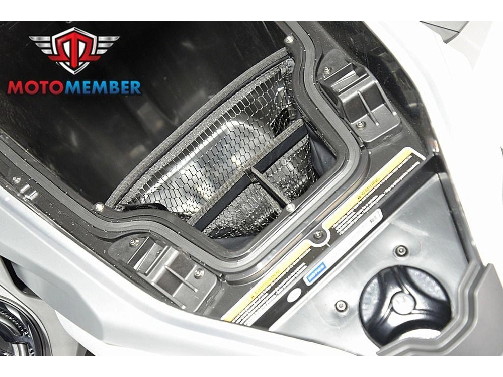 2026 Sea-doo Gtx™ Limited 325 White Pearl Premium alt