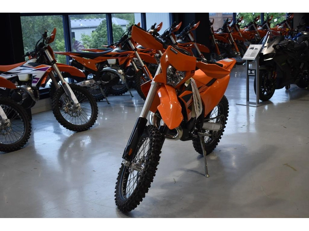 2025 Ktm 150 Xc-w alt