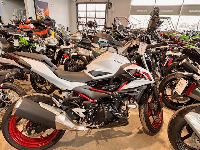 2026 Kawasaki Z500 Se Z500 Zr500 Er500 Z Zr Er 500 Se Tout Équipé alt