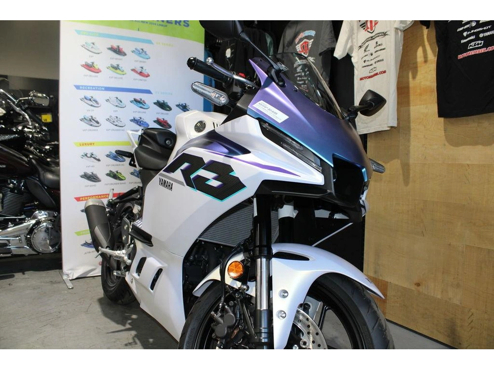 2025 Yamaha Yzf-r3 alt