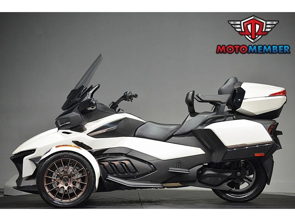 2025 Can-am Spyder Rt Sea-to-sky alt