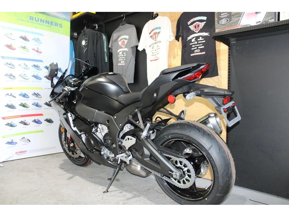 2025 Kawasaki Ninja® Zx™-10r Abs alt