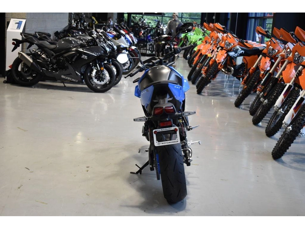 2024 Suzuki Gsx-8s alt