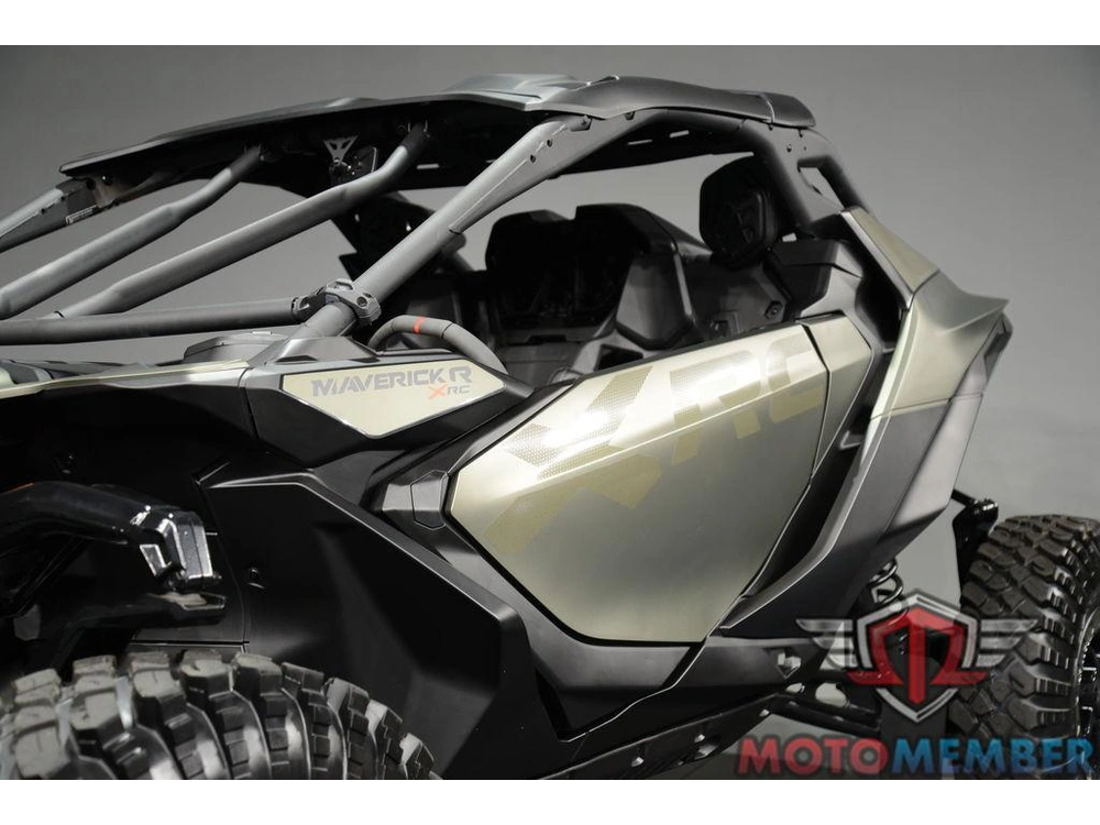 2026 Can-am Maverick R X Rc alt
