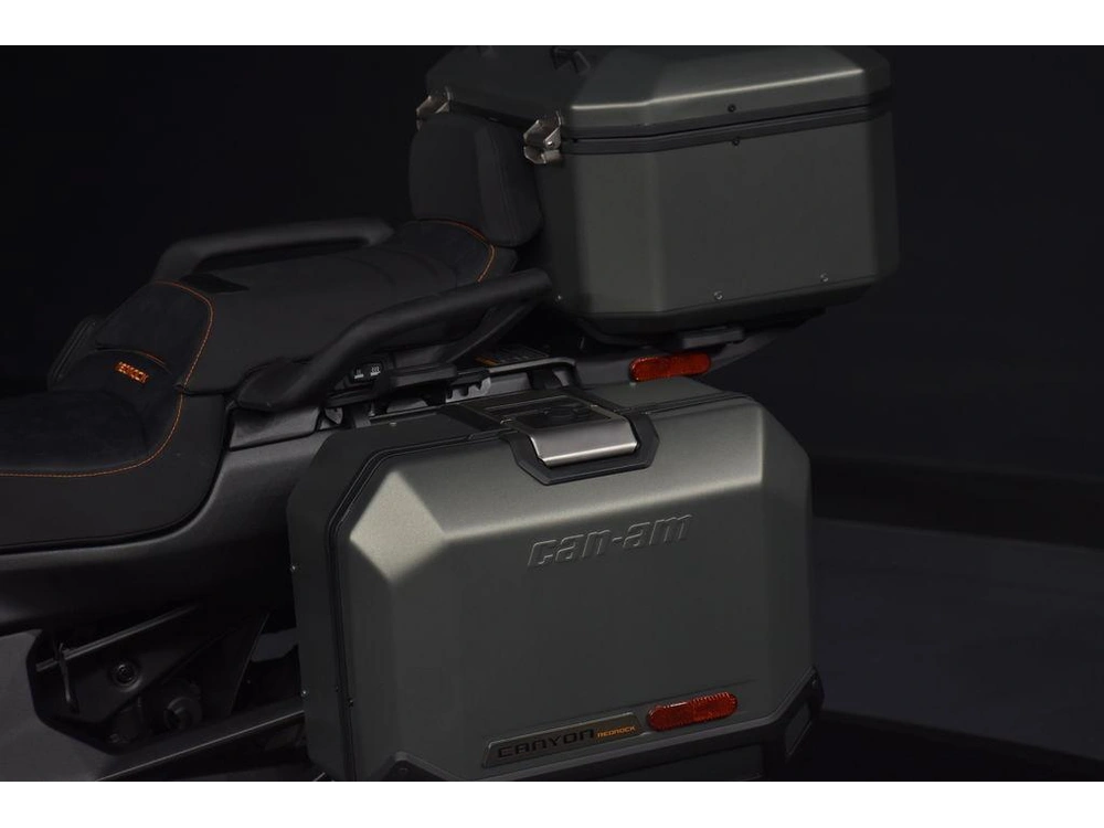 2025 Can-am Canyon Redrock alt