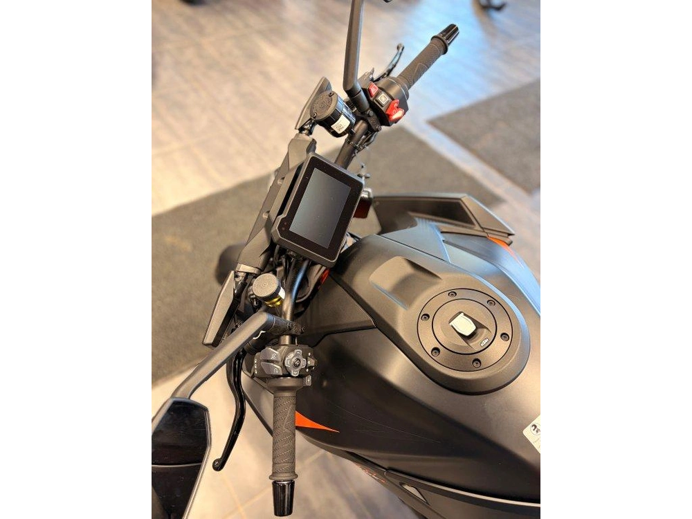 Ktm 1390 Super Duke R Evo 2026 alt