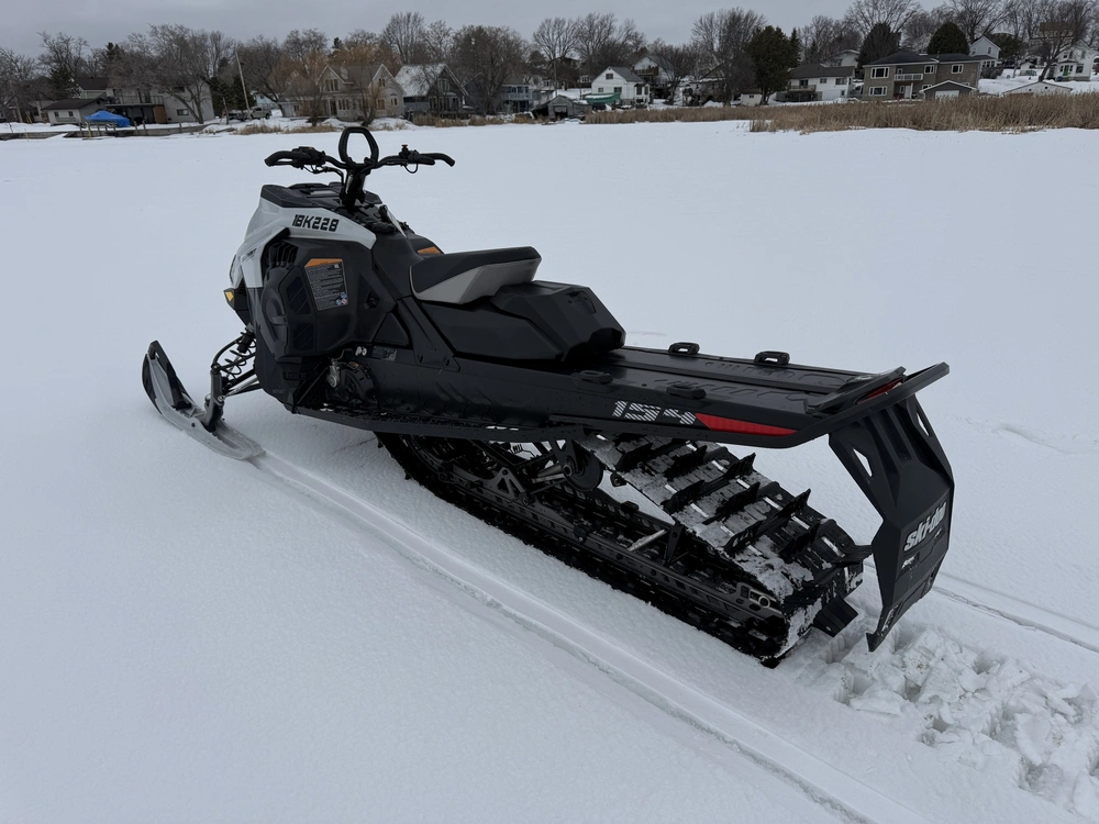 2026 Ski-doo Summit Adrenaline 154 850 E-tec alt