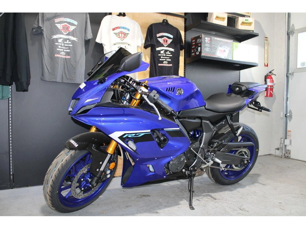 2025 Yamaha Yzf-r7 alt