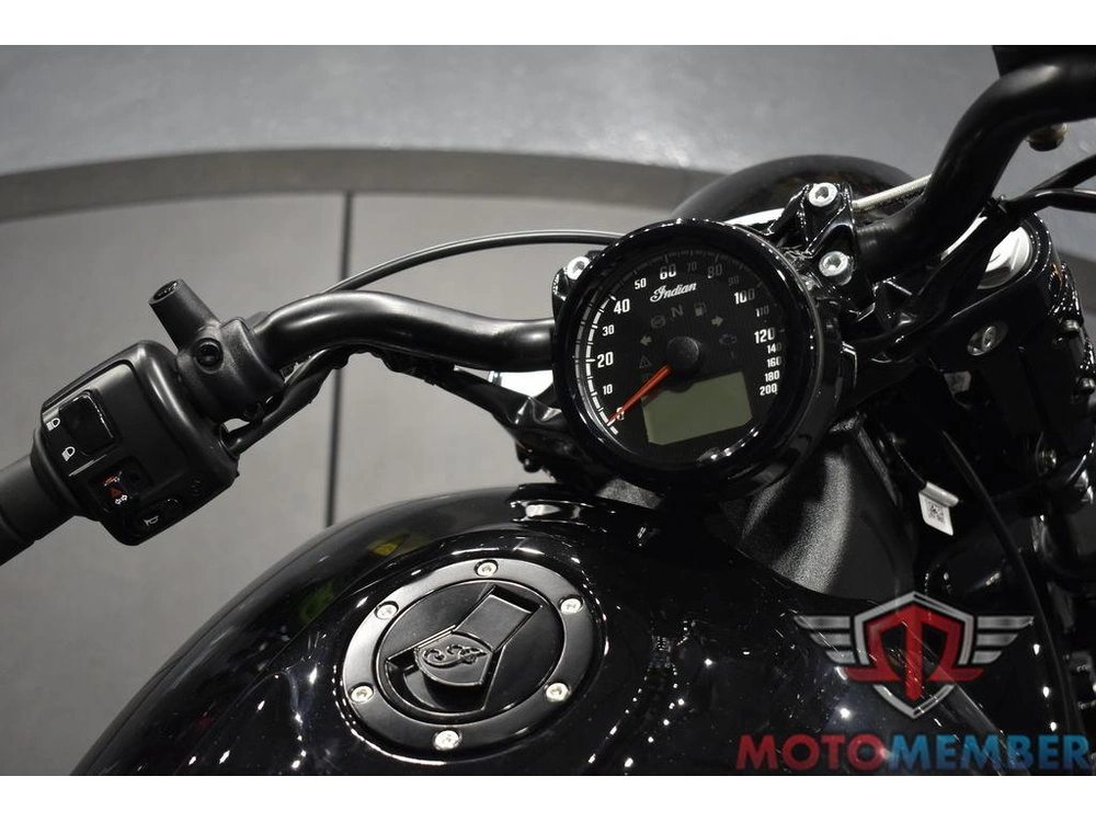 2023 Indian Motorcycle Scout® Bobber Black Metallic alt