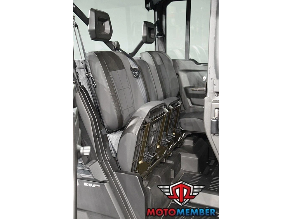 2026 Can-am Defender Max Xt Cab Hd11 With 10.25 In.display alt