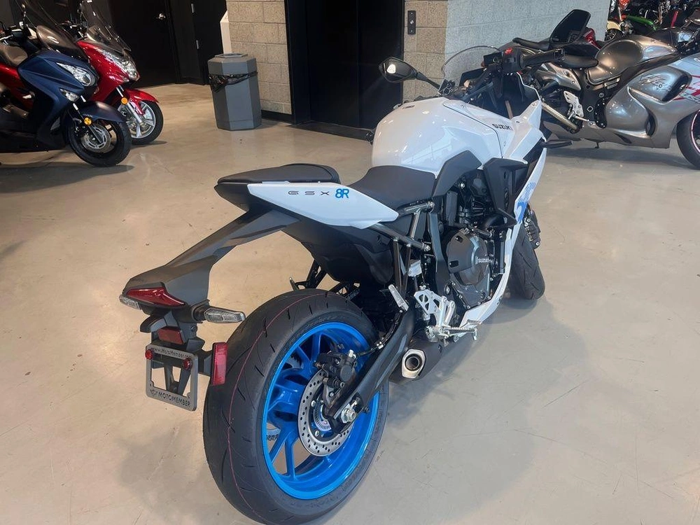 2026 Suzuki Gsx-8r alt