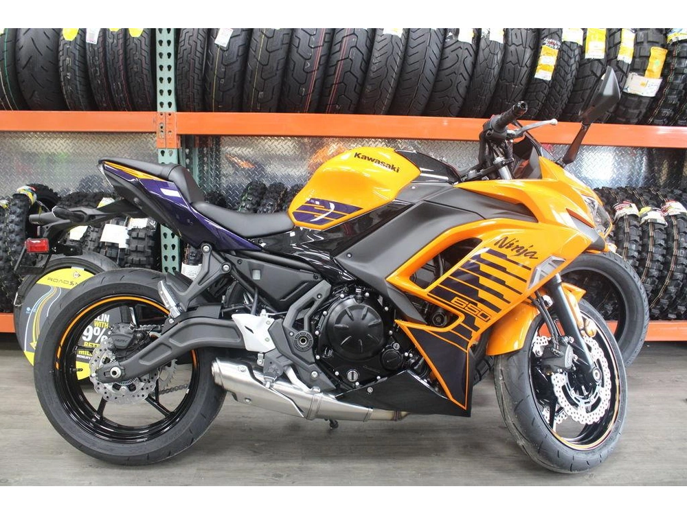 2025 Kawasaki Ninja® 650 Abs alt