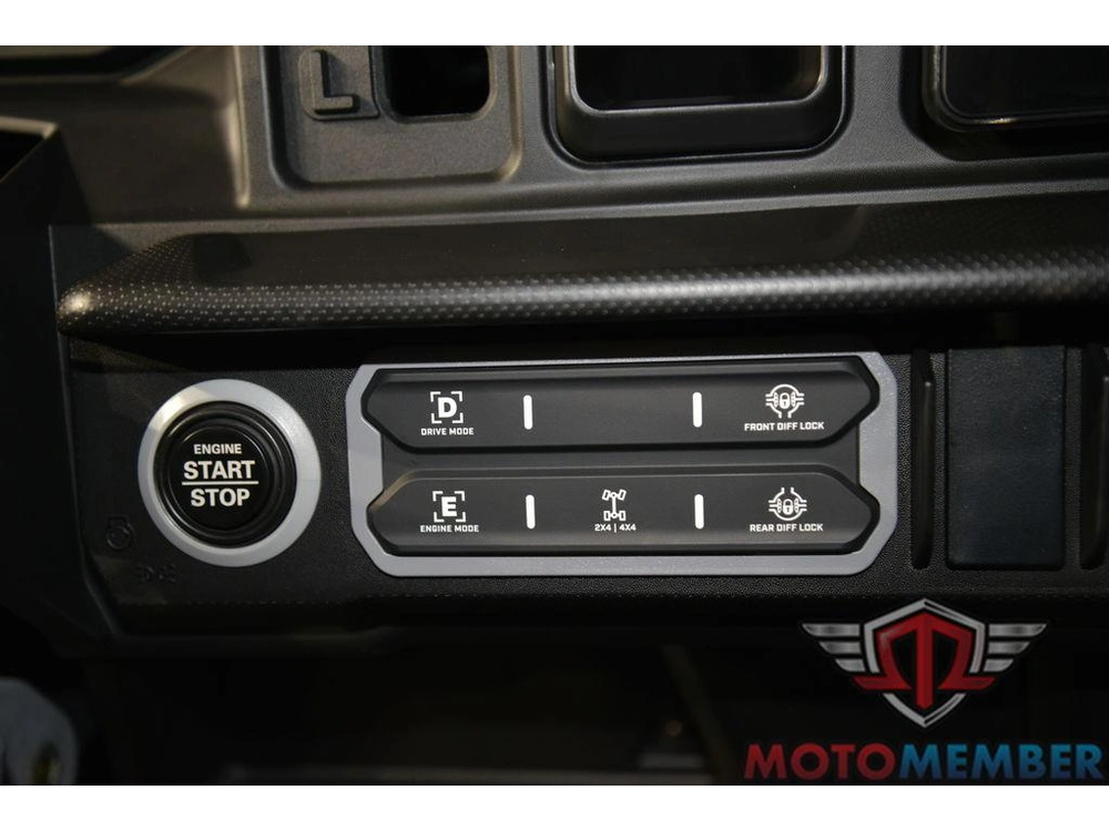 2026 Can-am Defender Max Xt Hd11 With 10.25 In. Infotainment alt