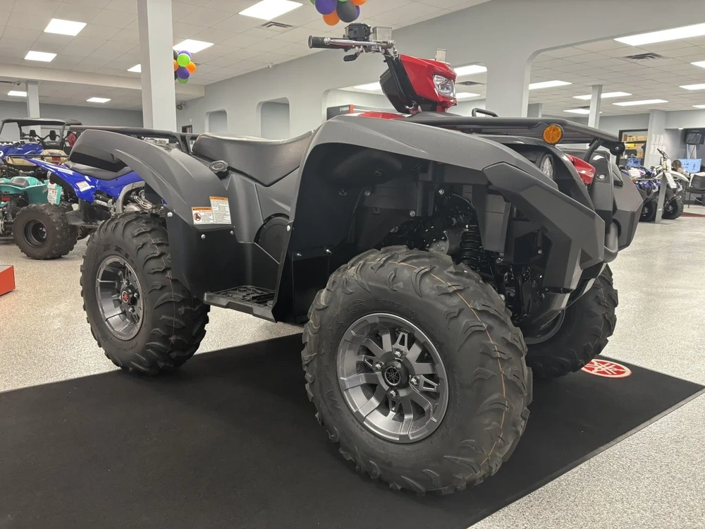 2025 Yamaha Grizzly Eps. $500 Rebate On Cash Deals Or Choose Financing Starting At 1.99% alt
