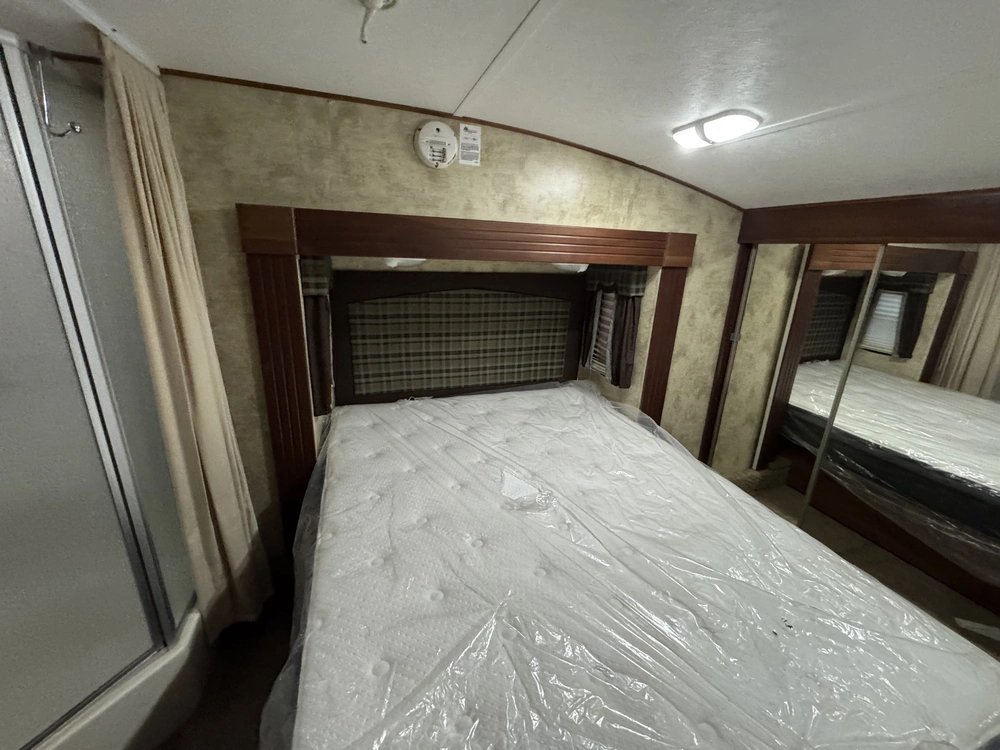 Keystone Rv Avalanche 290rls 2011 alt