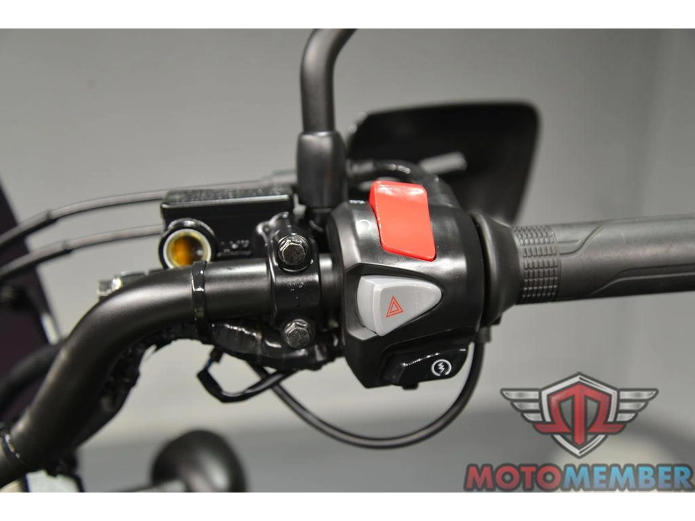 2023 Honda Scl500 alt