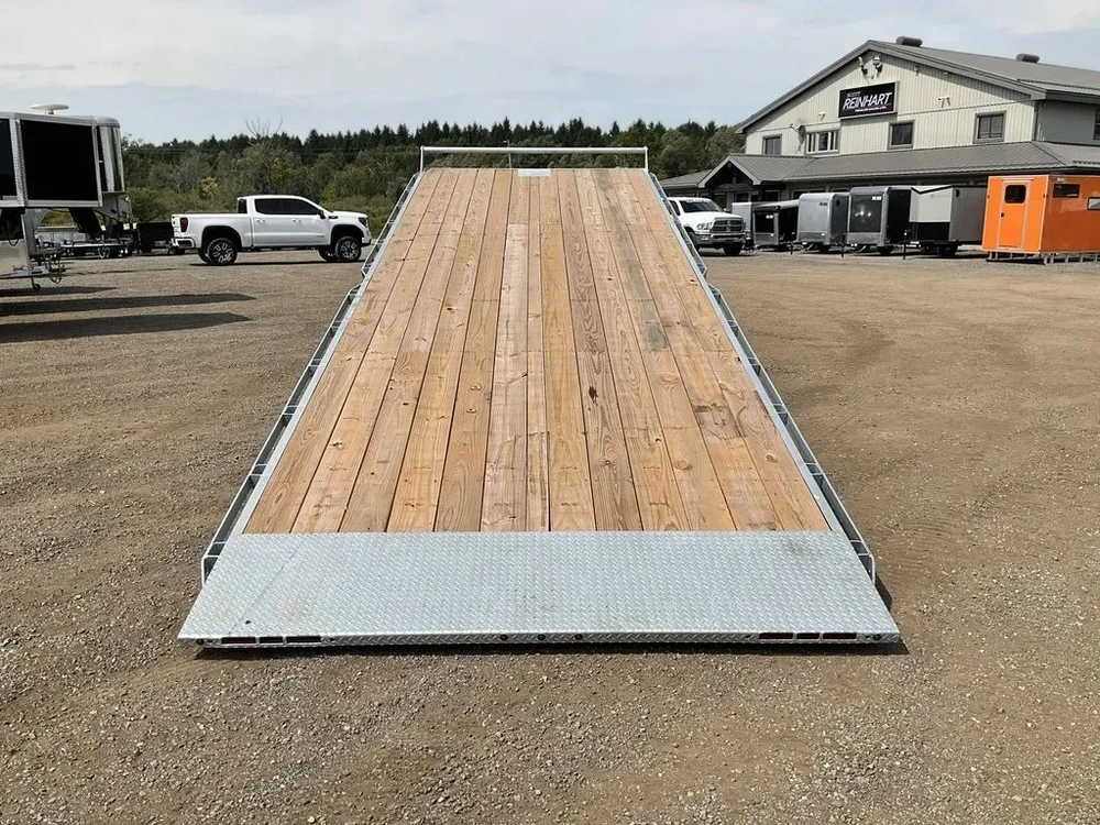 2026 Canada Trailers 8.5x26 10.5 Ton Galvanized Hydraulic Tilt Trailer alt