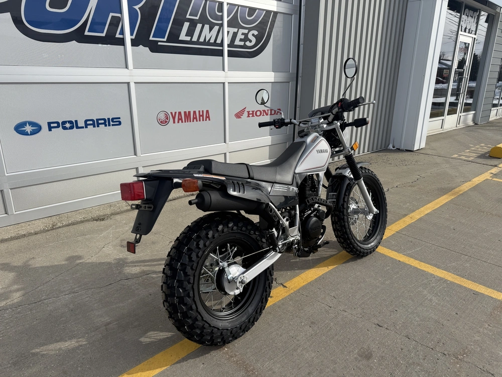 2026 Yamaha Tw200 alt