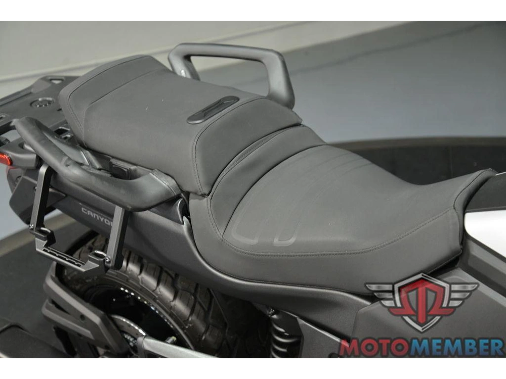 2025 Can-am Canyon alt