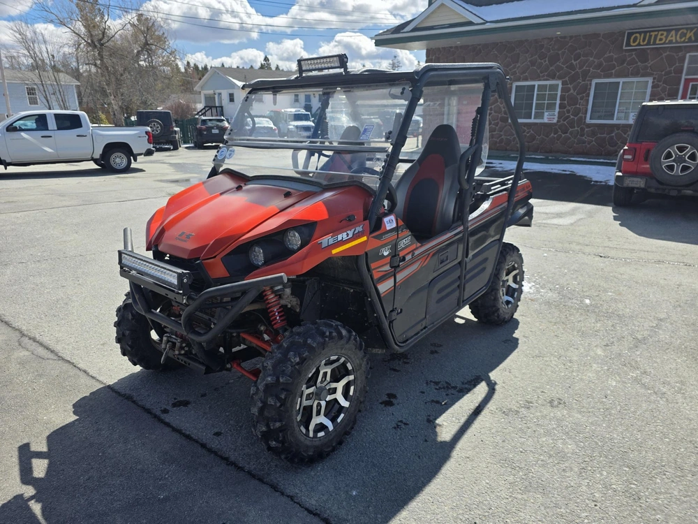 2017 Kawasaki Teryx Le alt