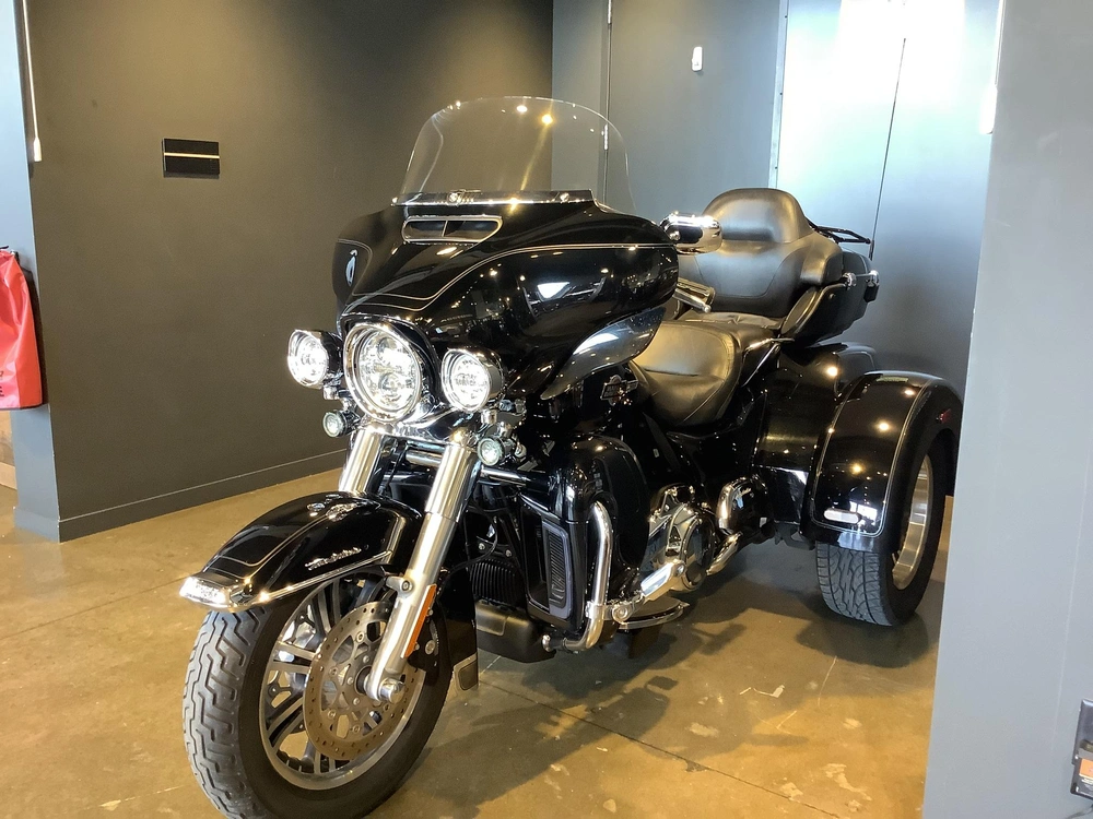 Harley-davidson Tri-glide Flhtcutg 2023 alt