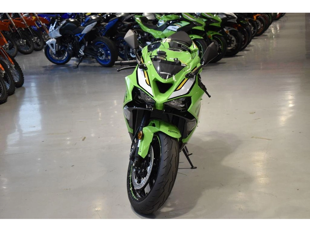 2025 Kawasaki Ninja® Zx™-6r Abs Krt Edition alt