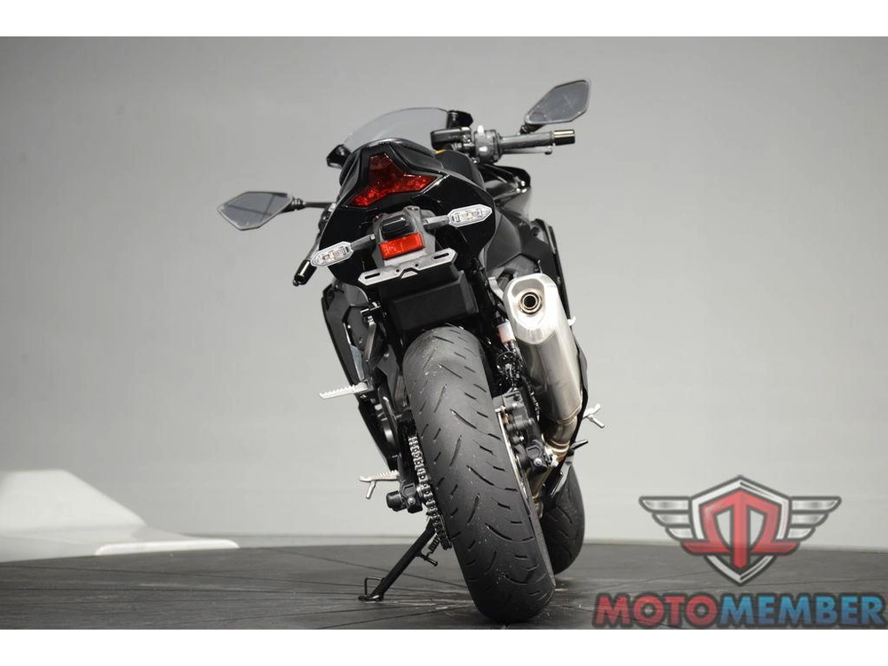 2025 Kawasaki Ninja® Zx™-4r Abs alt