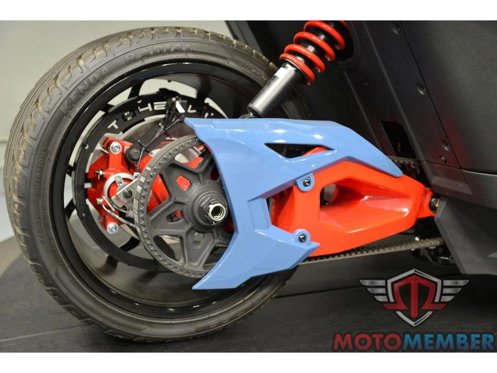 2025 Slingshot Slingshot® R Royal Red Blue alt