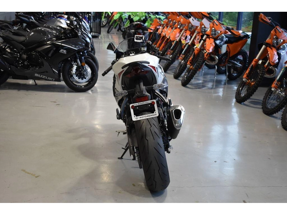 2025 Kawasaki Ninja® Zx™-6r alt