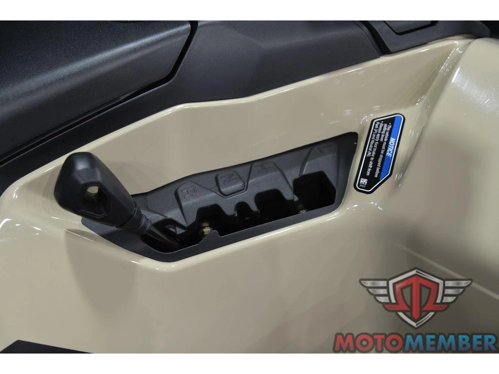 2026 Can-am Outlander Max Pro Xu Desert Tan alt