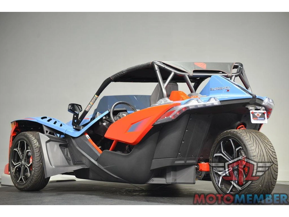 2025 Slingshot Slingshot® R Royal Red Blue alt