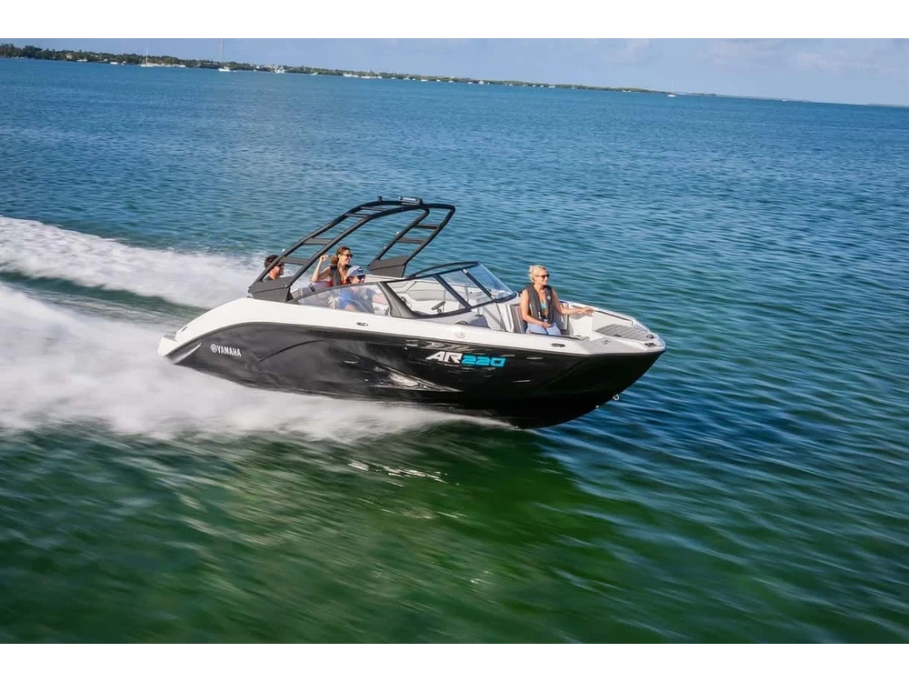 2025 Yamaha Ar220 Black alt