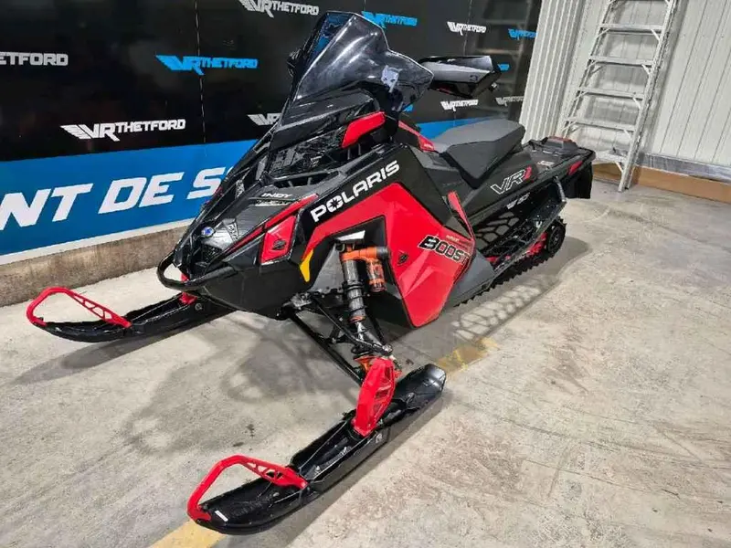 Polaris BOOST INDY VR1 DYNMX 137 2026