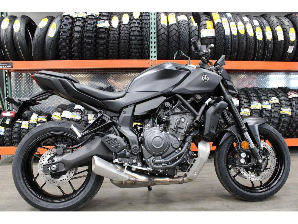 2025 Yamaha Mt-07 alt