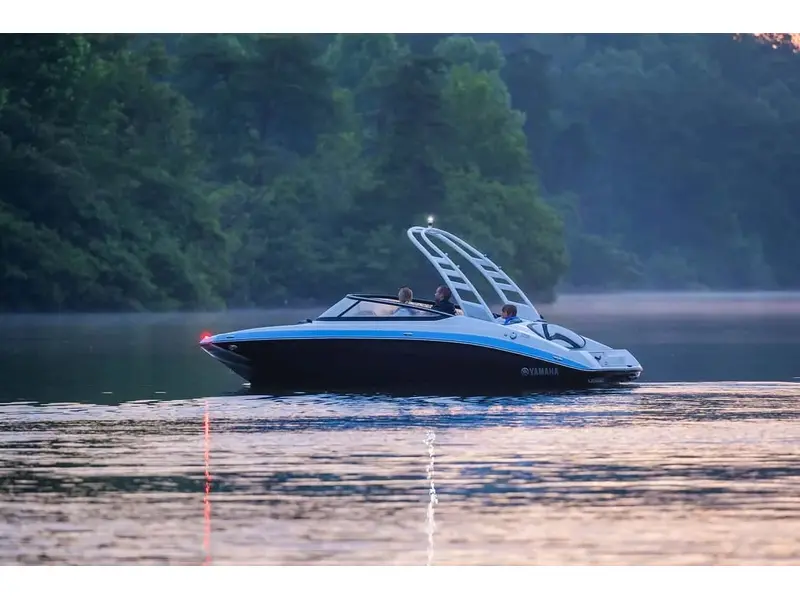 2025 Yamaha 195S Mist Grey thumbnail 6