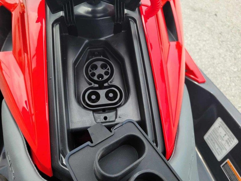 2022 Taiga Taiga Orca Carbon alt