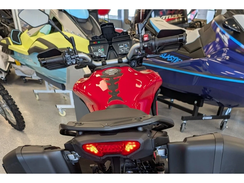 2022 Yamaha 9 Gt alt