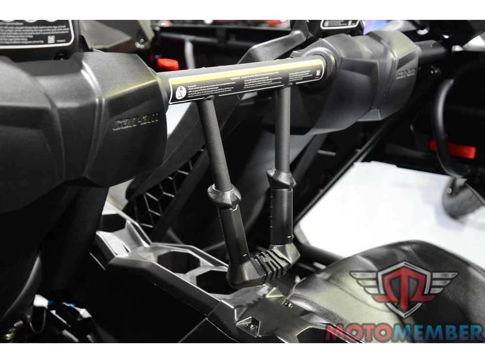 2026 Can-am Maverick X3 Max Rs Turbo Rr Scandi Blue & Orange Crush alt